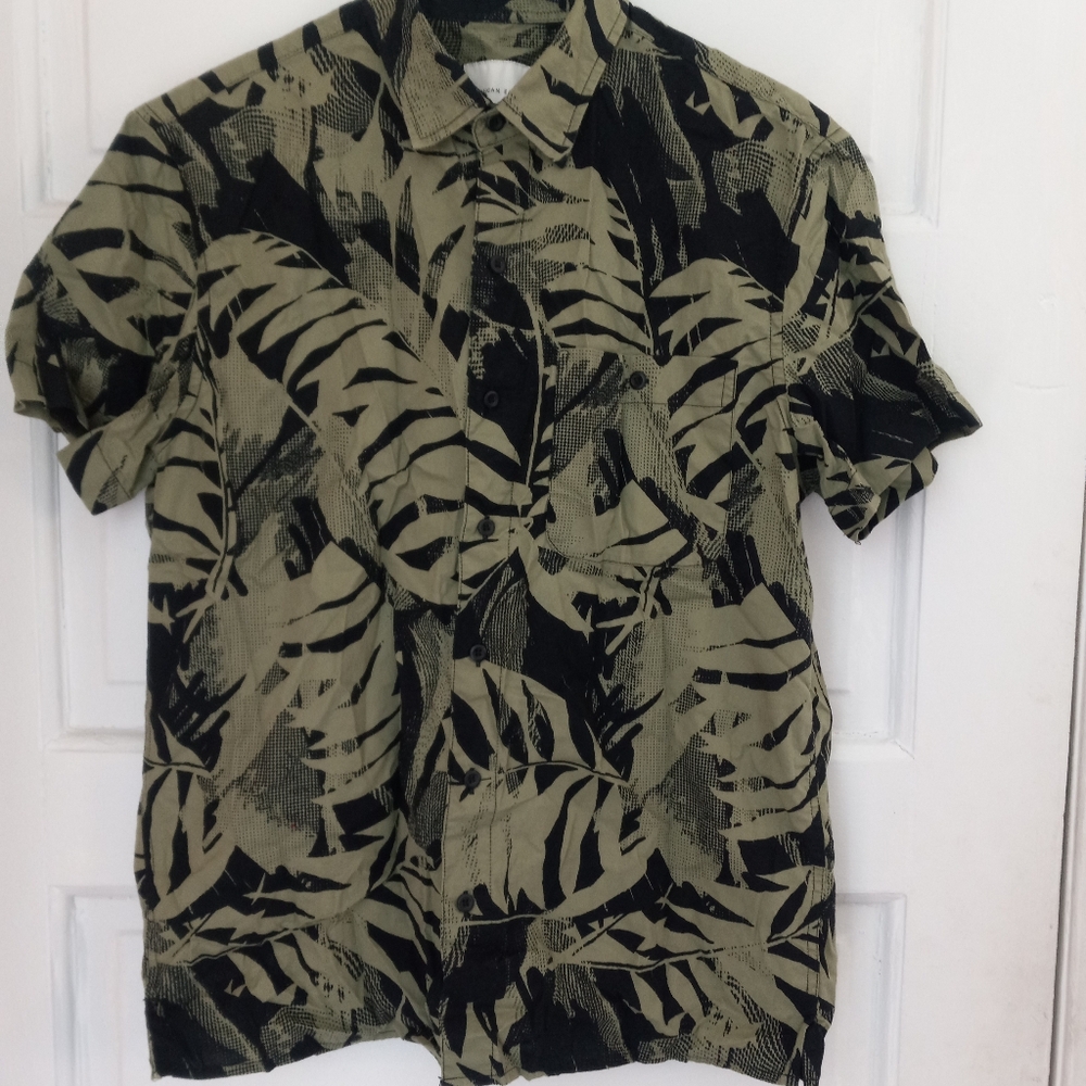 New AMERICAN EAGLE mens MED S S tropical Shirt